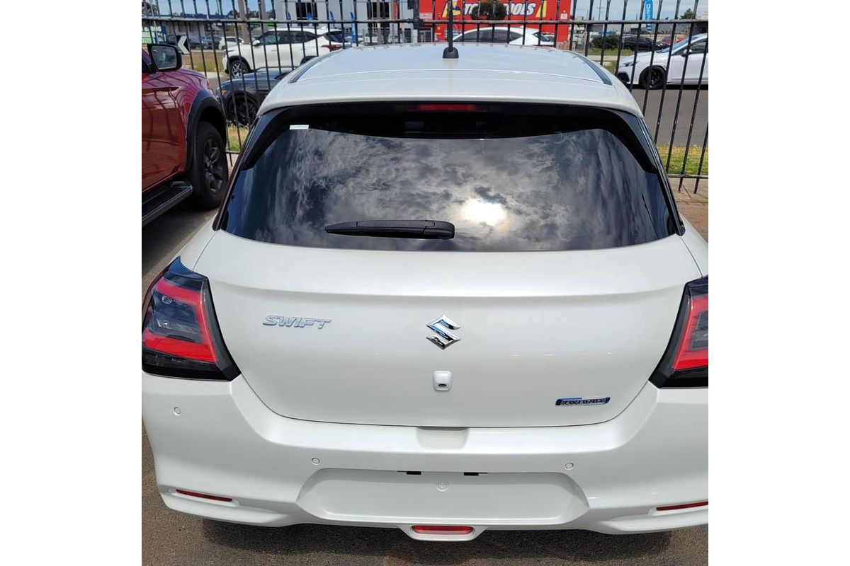 2024 Suzuki Swift Hybrid Plus UZ