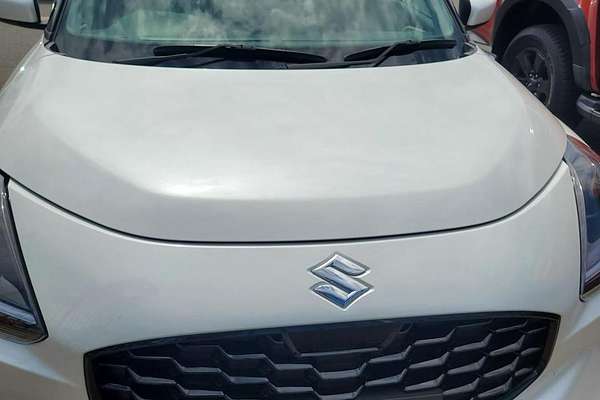 2024 Suzuki Swift Hybrid Plus UZ