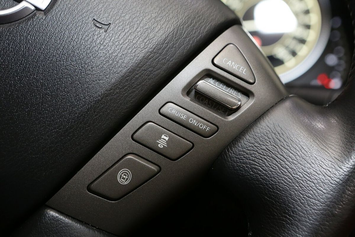2023 Nissan Patrol Ti-L Y62
