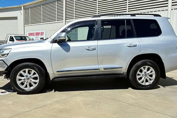 2016 Toyota Landcruiser Sahara VDJ200R