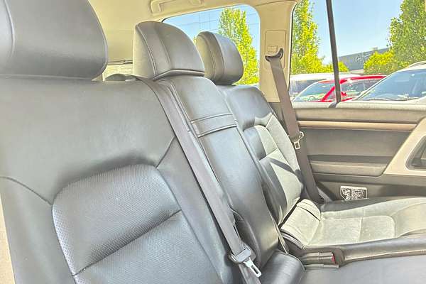 2016 Toyota Landcruiser Sahara VDJ200R