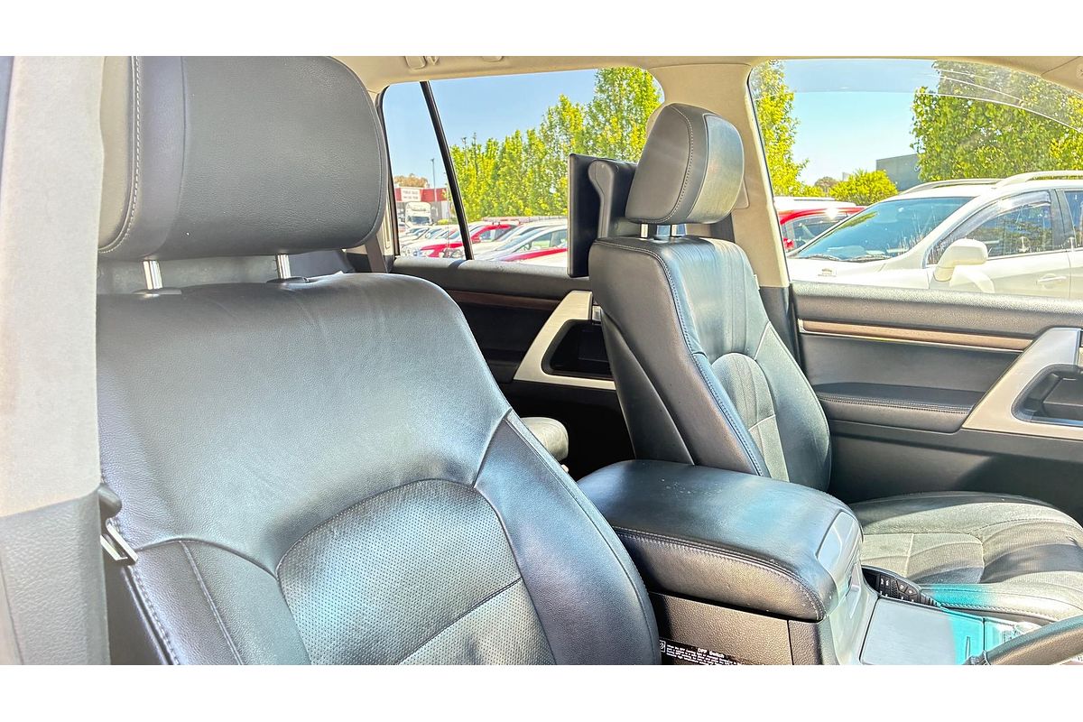 2016 Toyota Landcruiser Sahara VDJ200R