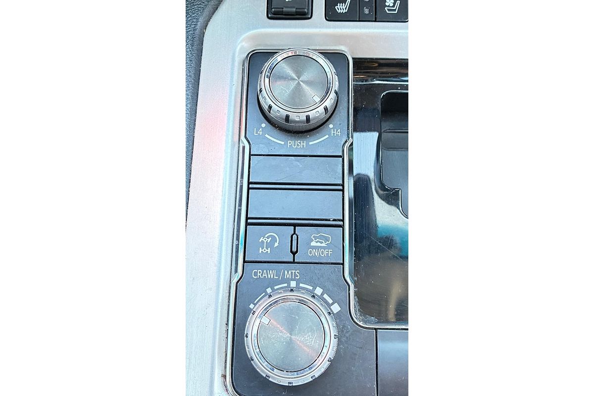 2016 Toyota Landcruiser Sahara VDJ200R