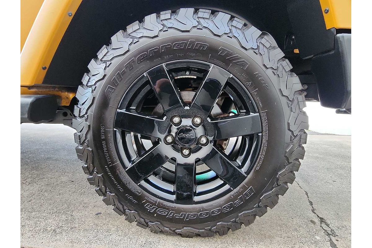 2014 Jeep Wrangler Altitude
