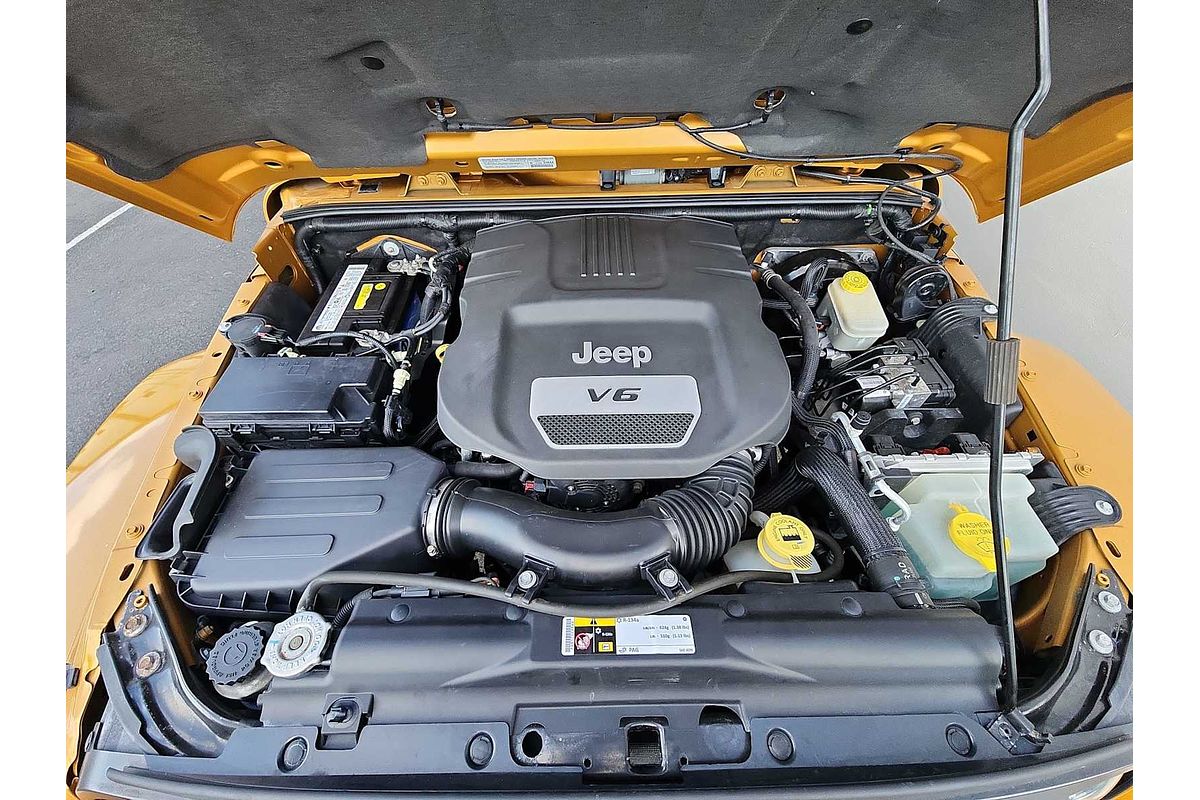 2014 Jeep Wrangler Altitude