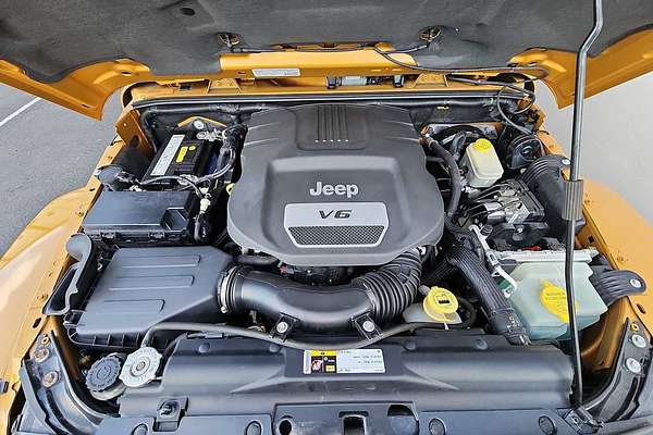 2014 Jeep Wrangler Altitude