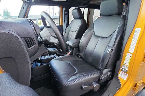 2014 Jeep Wrangler Altitude