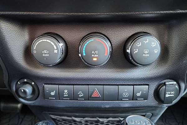 2014 Jeep Wrangler Altitude