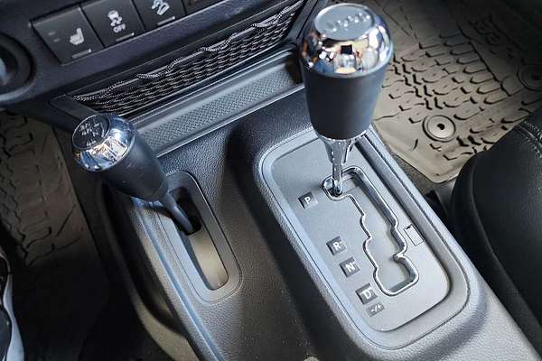 2014 Jeep Wrangler Altitude