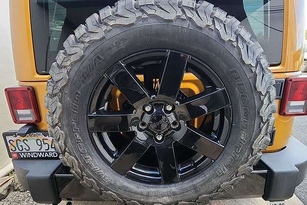 2014 Jeep Wrangler Altitude