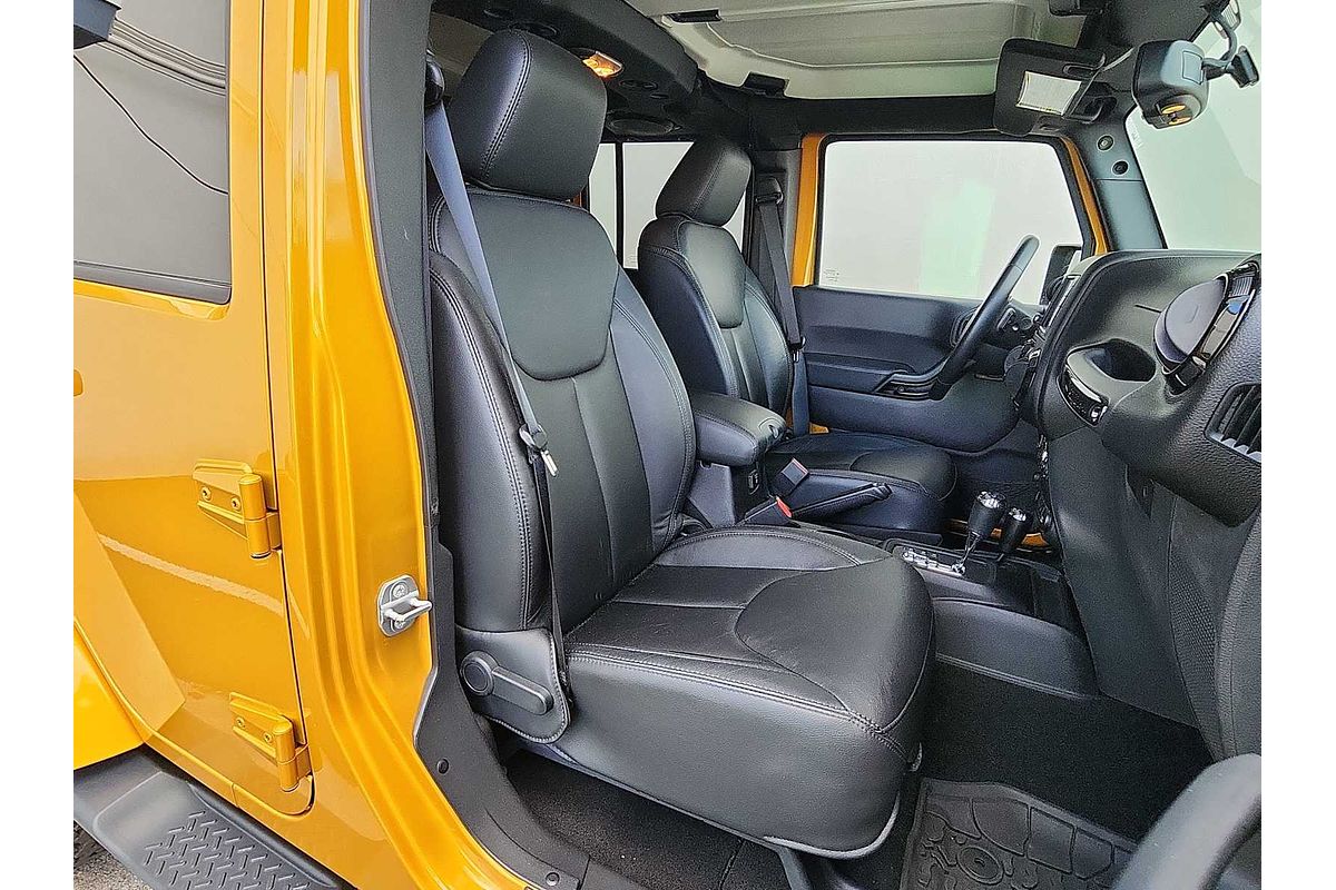 2014 Jeep Wrangler Altitude