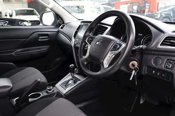 2022 Mitsubishi Triton GLX+ MR 4X4