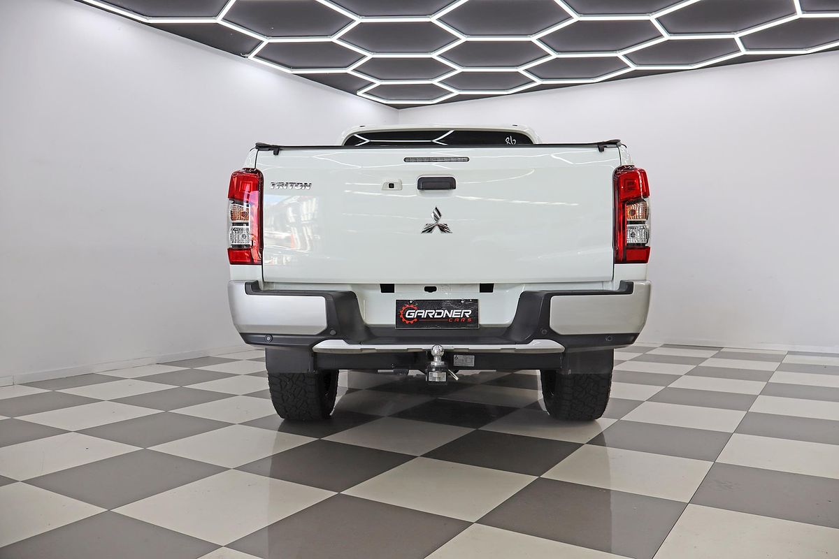 2022 Mitsubishi Triton GLX+ MR 4X4