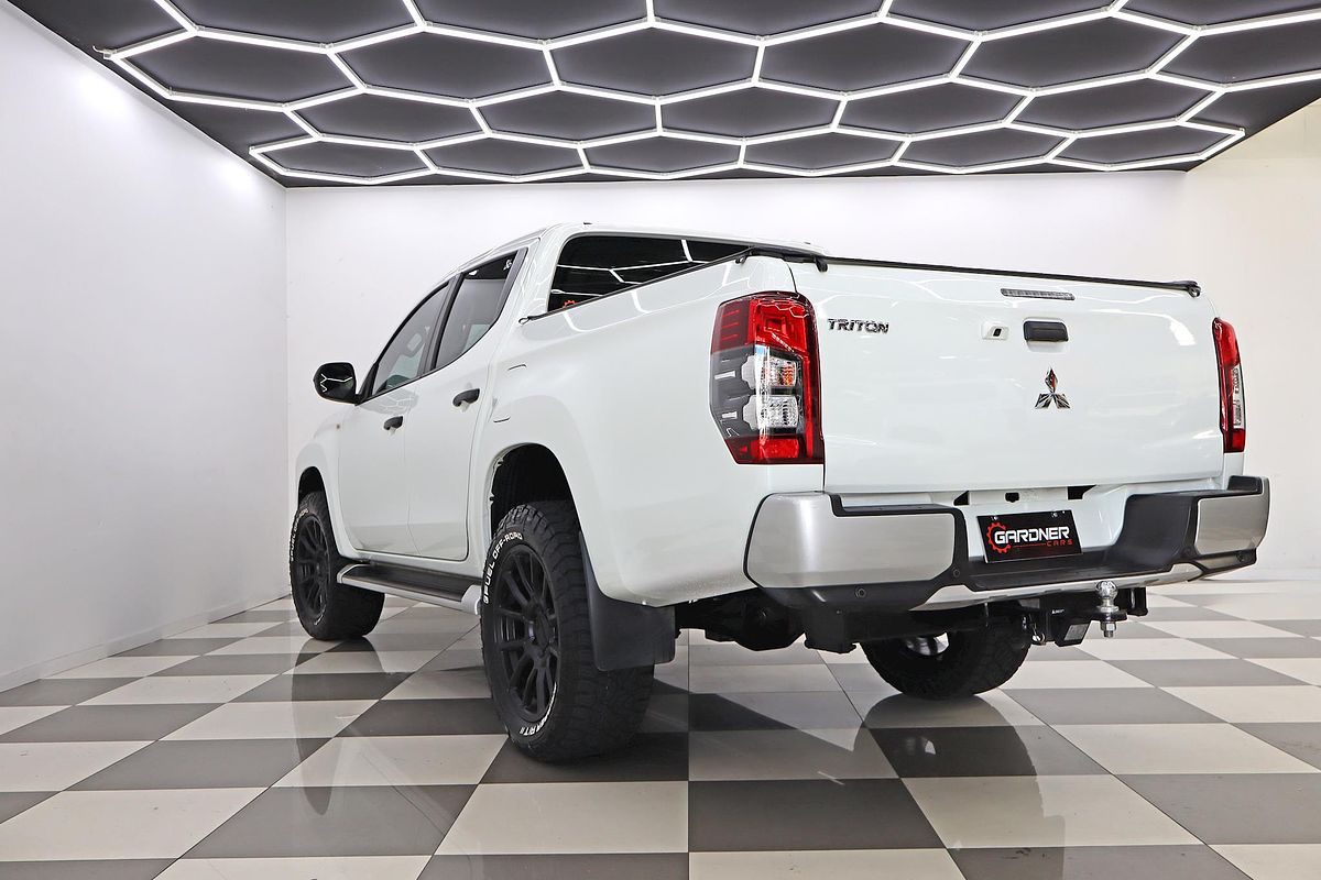2022 Mitsubishi Triton GLX+ MR 4X4
