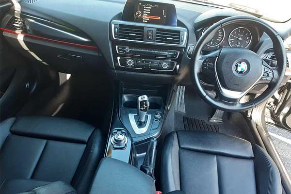 2015 BMW 1 18i SPORT LINE F20 LCI