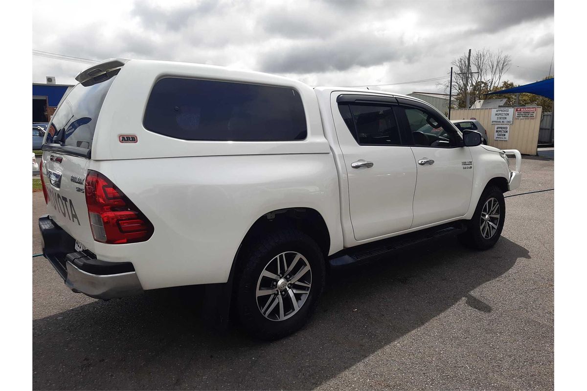 2015 Toyota Hilux SR5 GUN126R 4X4
