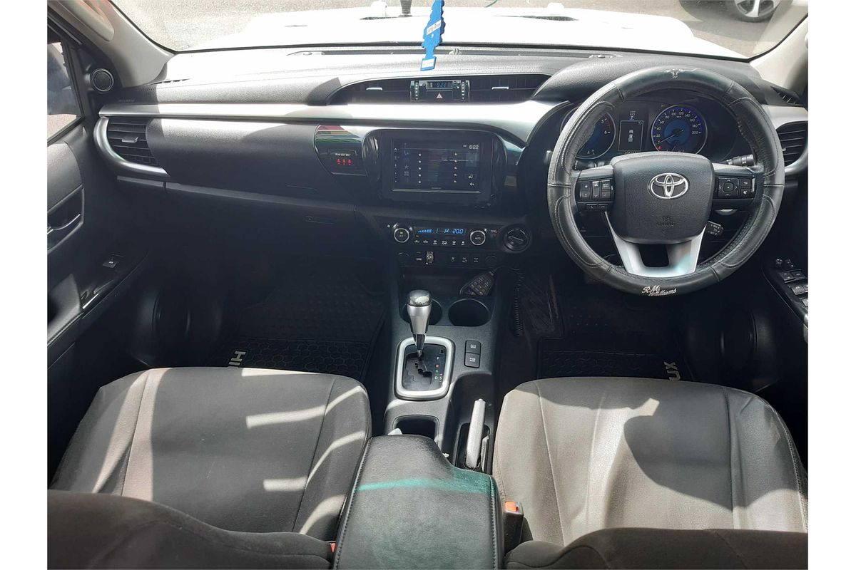 2015 Toyota Hilux SR5 GUN126R 4X4