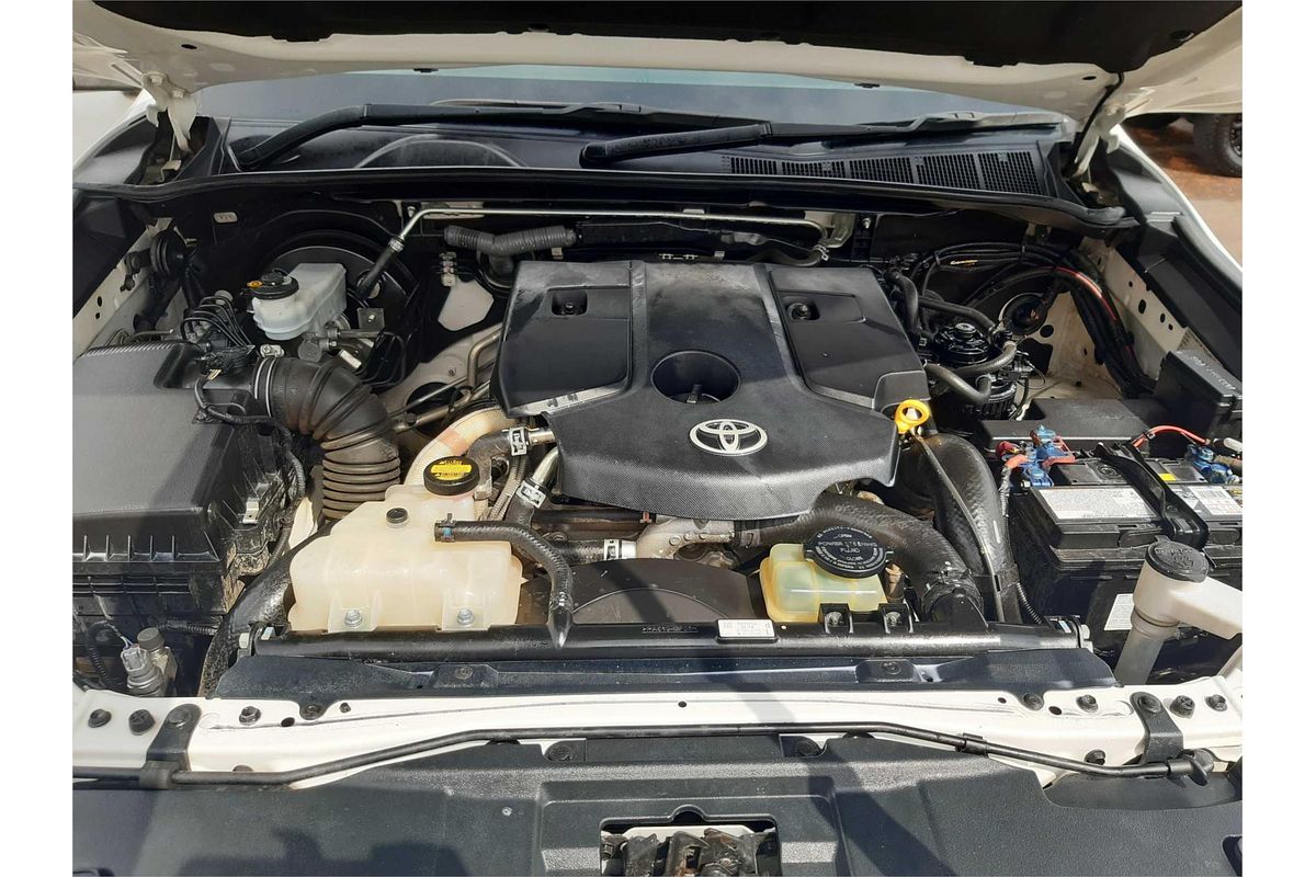 2015 Toyota Hilux SR5 GUN126R 4X4