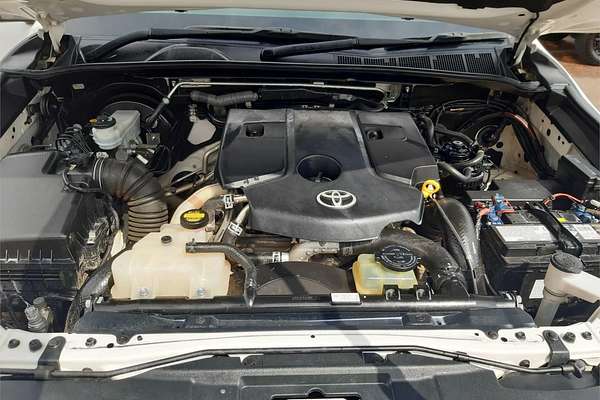 2015 Toyota Hilux SR5 GUN126R 4X4