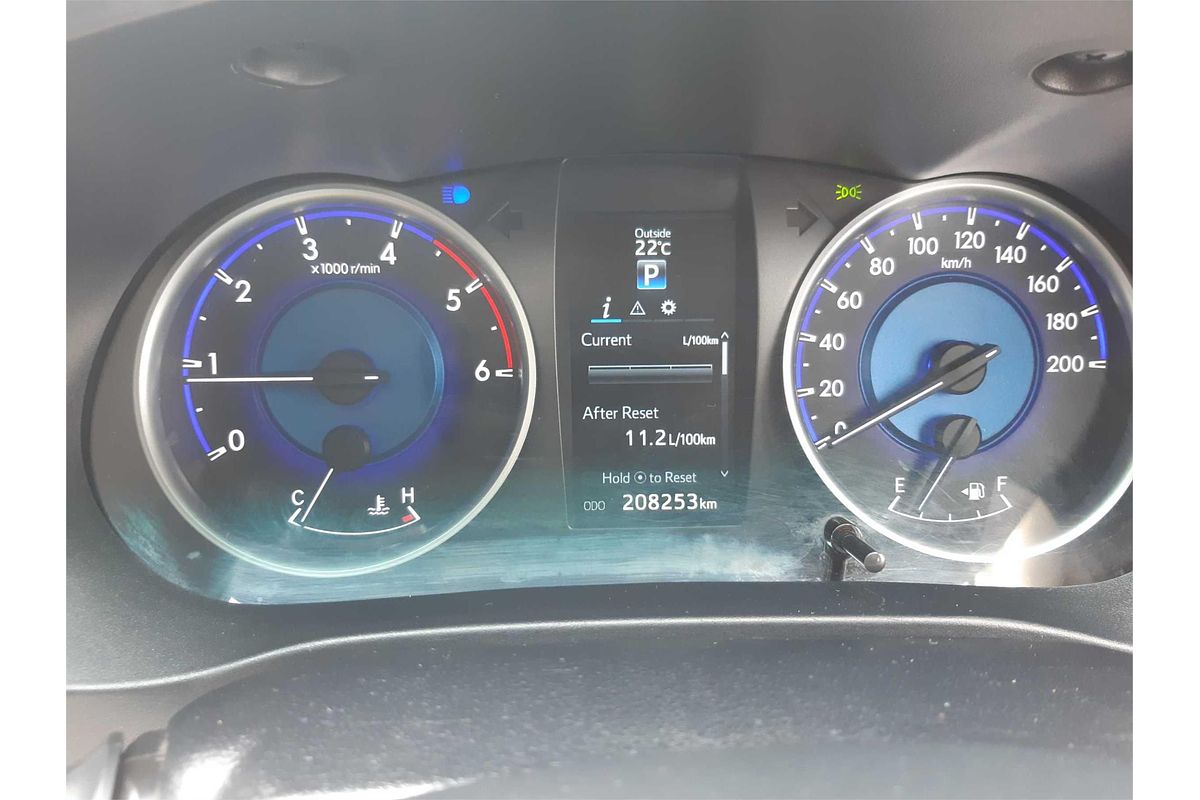 2015 Toyota Hilux SR5 GUN126R 4X4