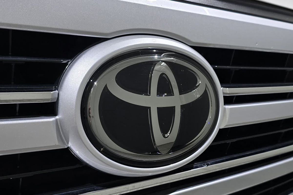 2022 Toyota Landcruiser Sahara ZX FJA300R