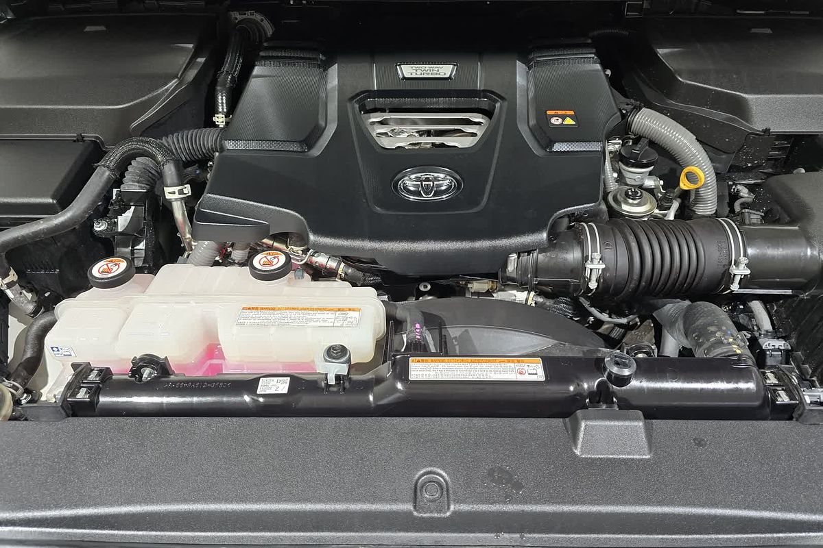 2022 Toyota Landcruiser Sahara ZX FJA300R