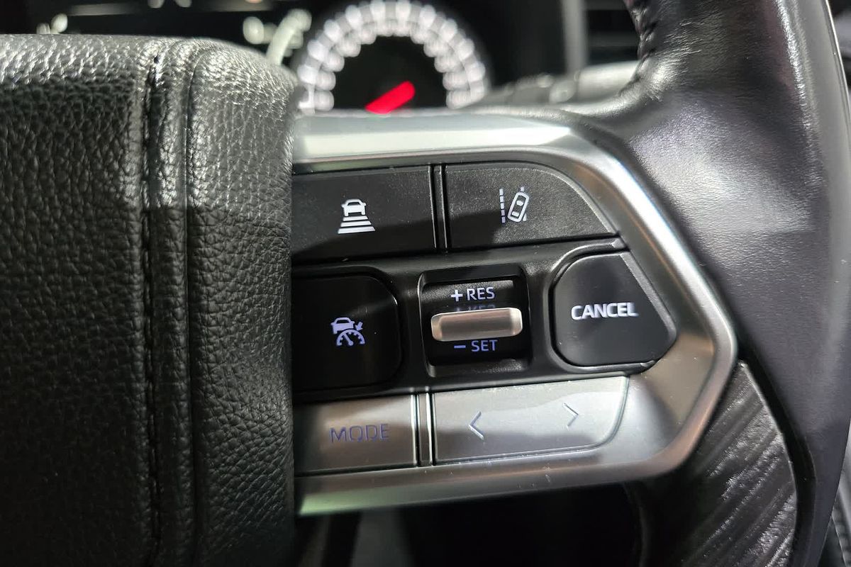 2022 Toyota Landcruiser Sahara ZX FJA300R