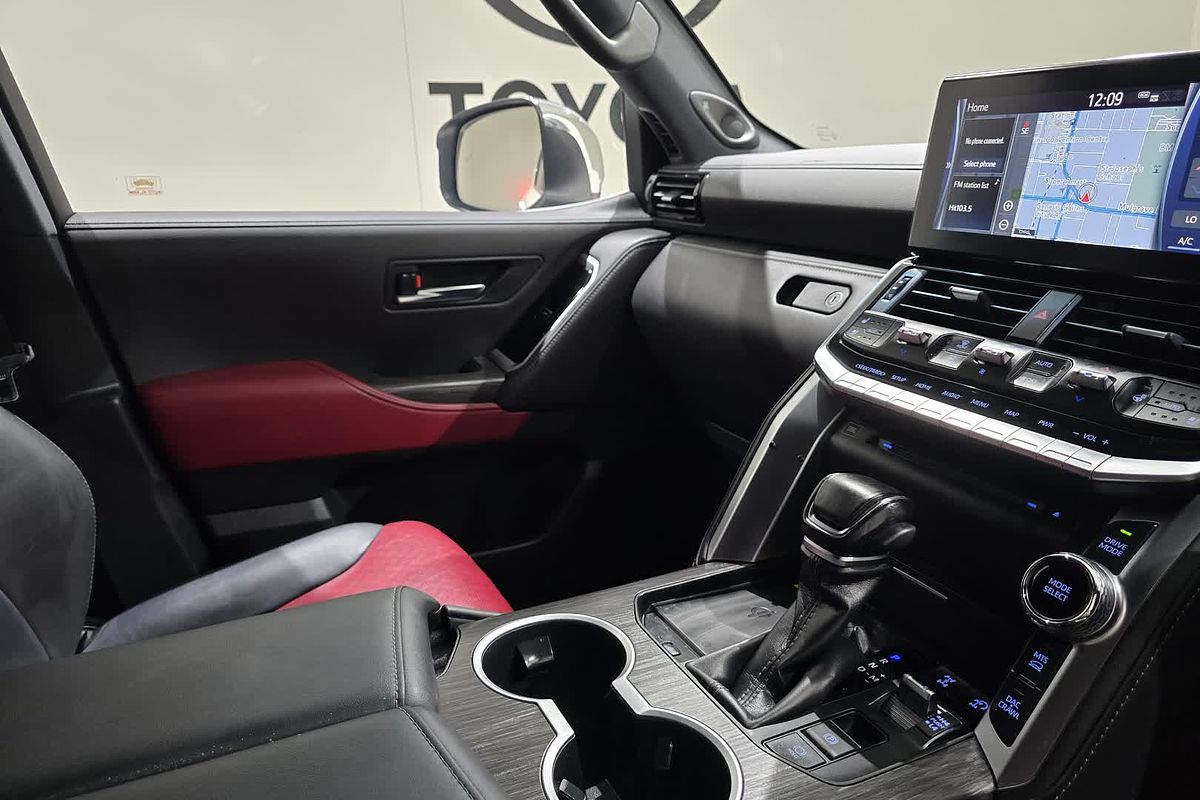 2022 Toyota Landcruiser Sahara ZX FJA300R