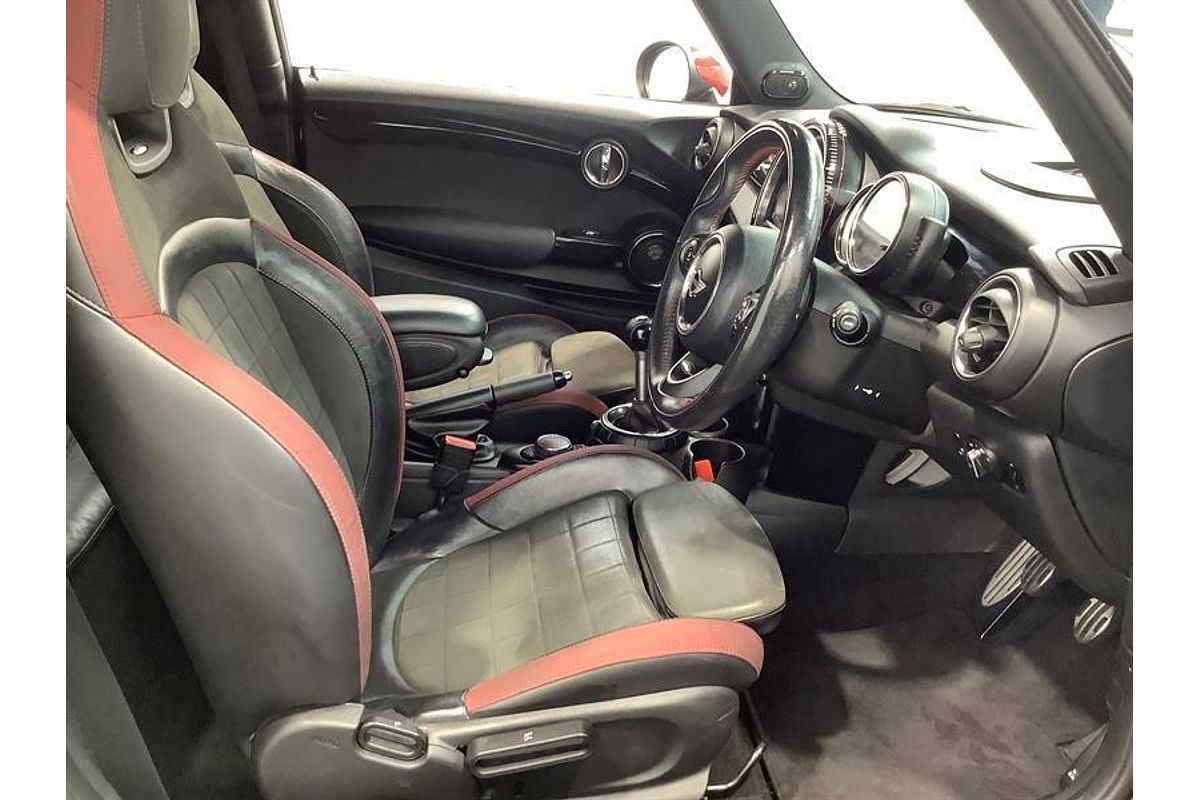 2016 MINI Hatch John Cooper Works F56