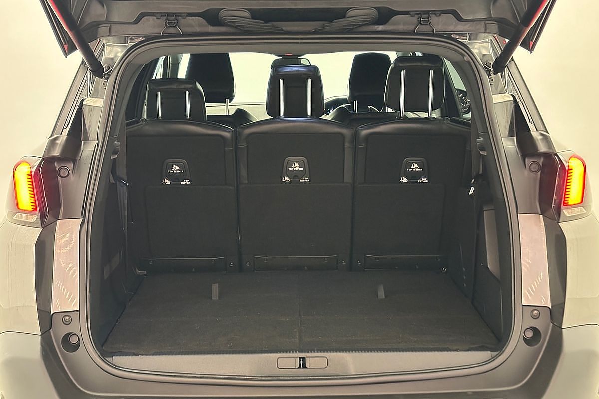 2018 Peugeot 5008 GT Line P87