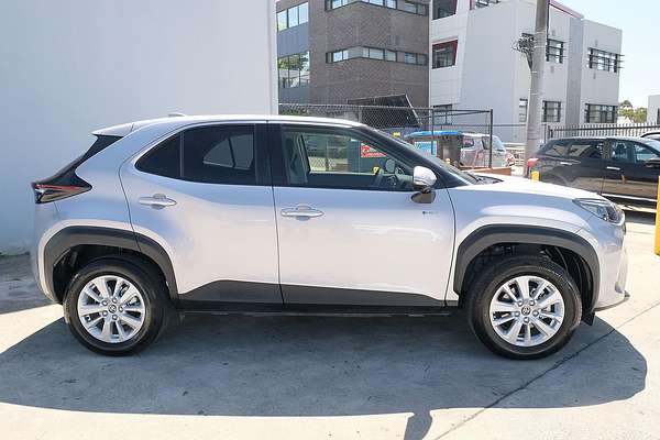 2024 Toyota Yaris Cross GXL MXPJ10R