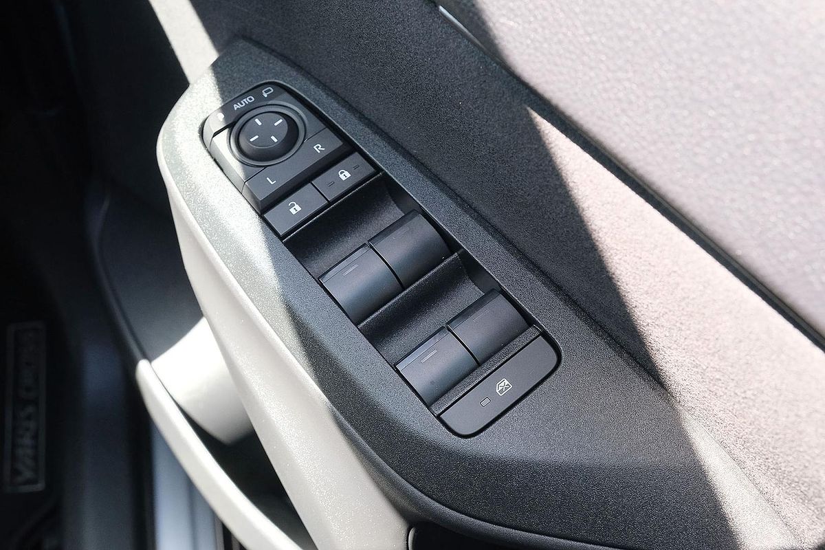 2024 Toyota Yaris Cross GXL MXPJ10R