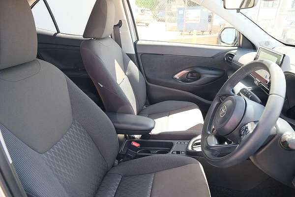 2024 Toyota Yaris Cross GXL MXPJ10R