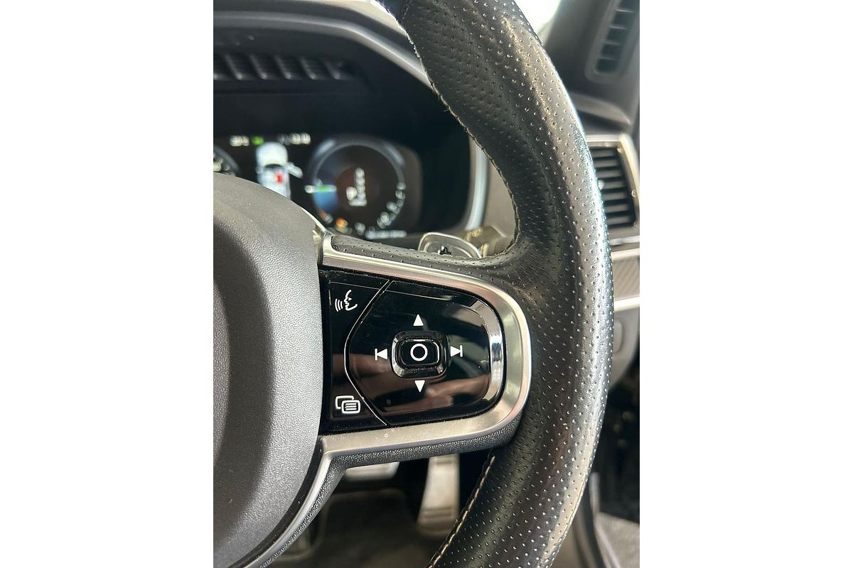 2016 Volvo XC90 T8 R-Design