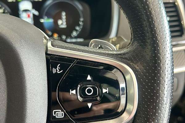 2016 Volvo XC90 T8 R-Design