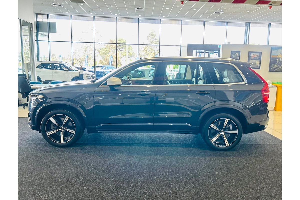 2016 Volvo XC90 T8 R-Design