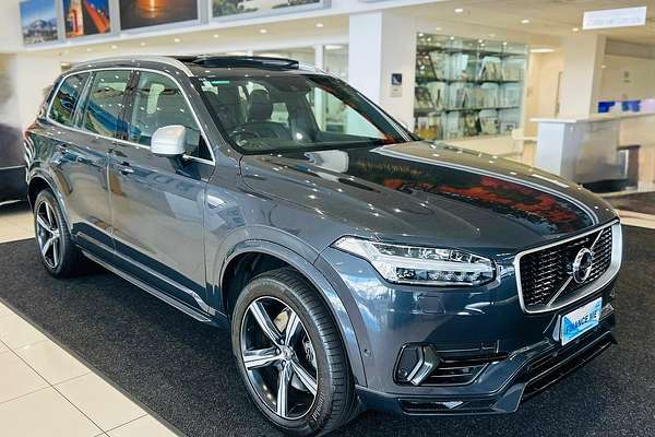 2016 Volvo XC90 T8 R-Design