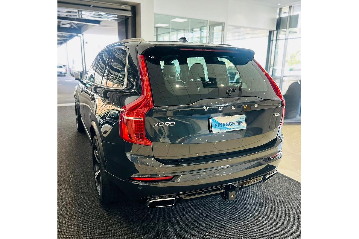 2016 Volvo XC90 T8 R-Design