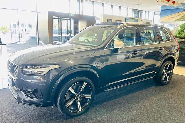 2016 Volvo XC90 T8 R-Design