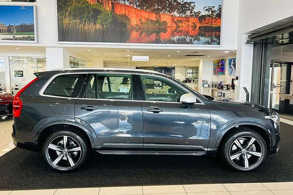 2016 Volvo XC90 T8 R-Design