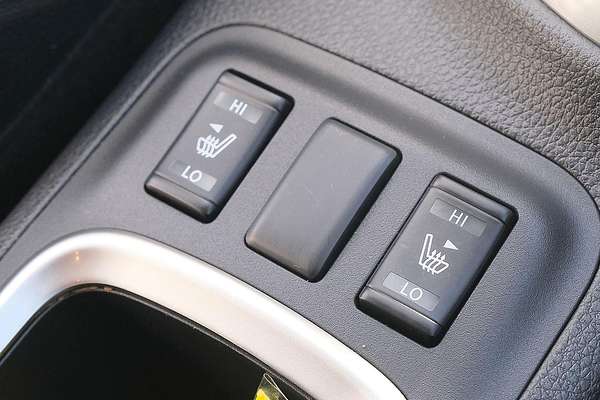 2024 Nissan Navara ST-X D23 4X4