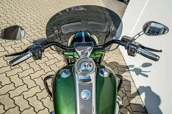 2014 Harley-Davidson CVO Road King (FLHRSE) CVO