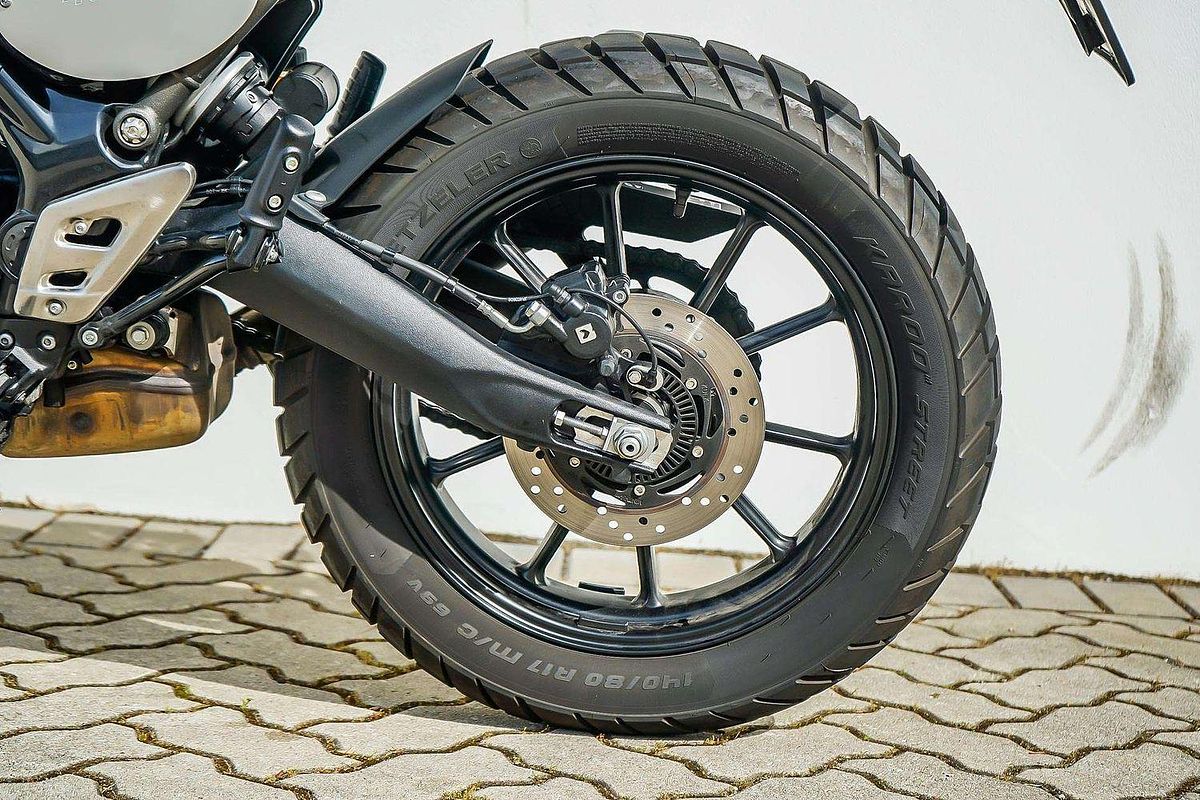 2024 Triumph Scrambler 400 X Scrambler