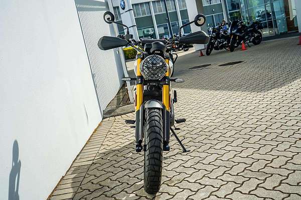 2024 Triumph Scrambler 400 X Scrambler