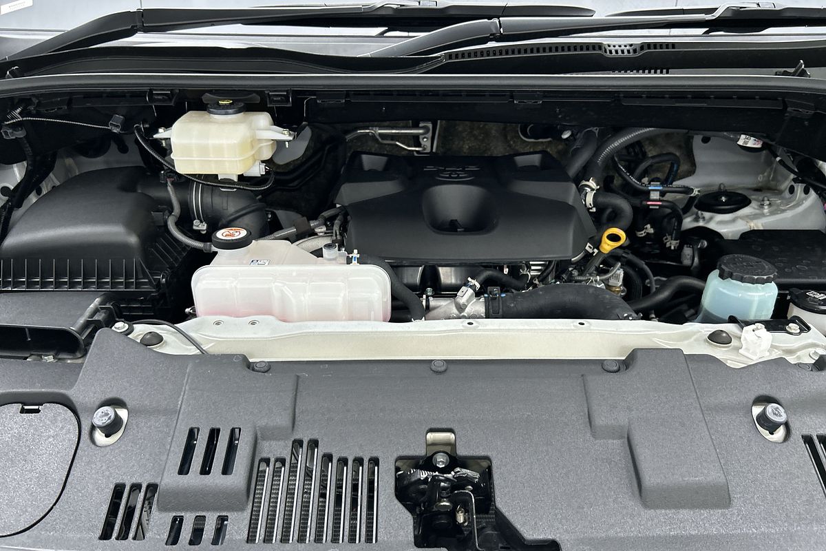 2024 Toyota Hiace GDH300R LWB