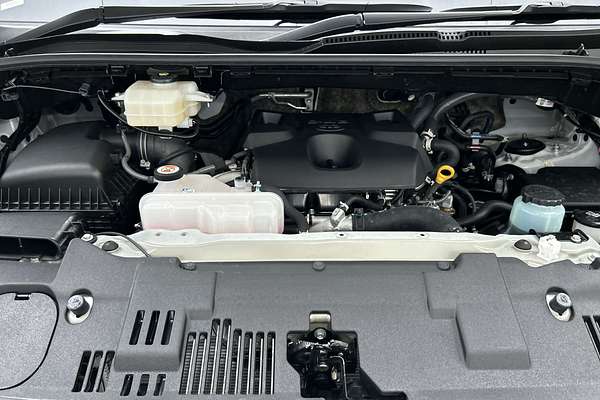 2024 Toyota Hiace GDH300R LWB thumb-9