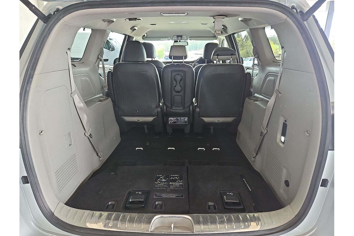 2017 Kia Carnival Platinum YP