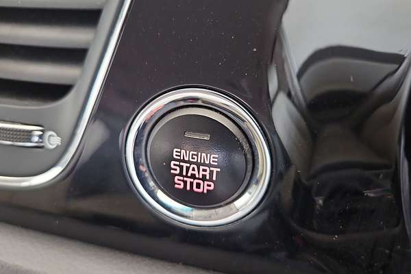 2017 Kia Carnival Platinum YP