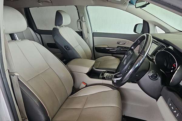 2017 Kia Carnival Platinum YP