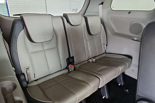 2017 Kia Carnival Platinum YP